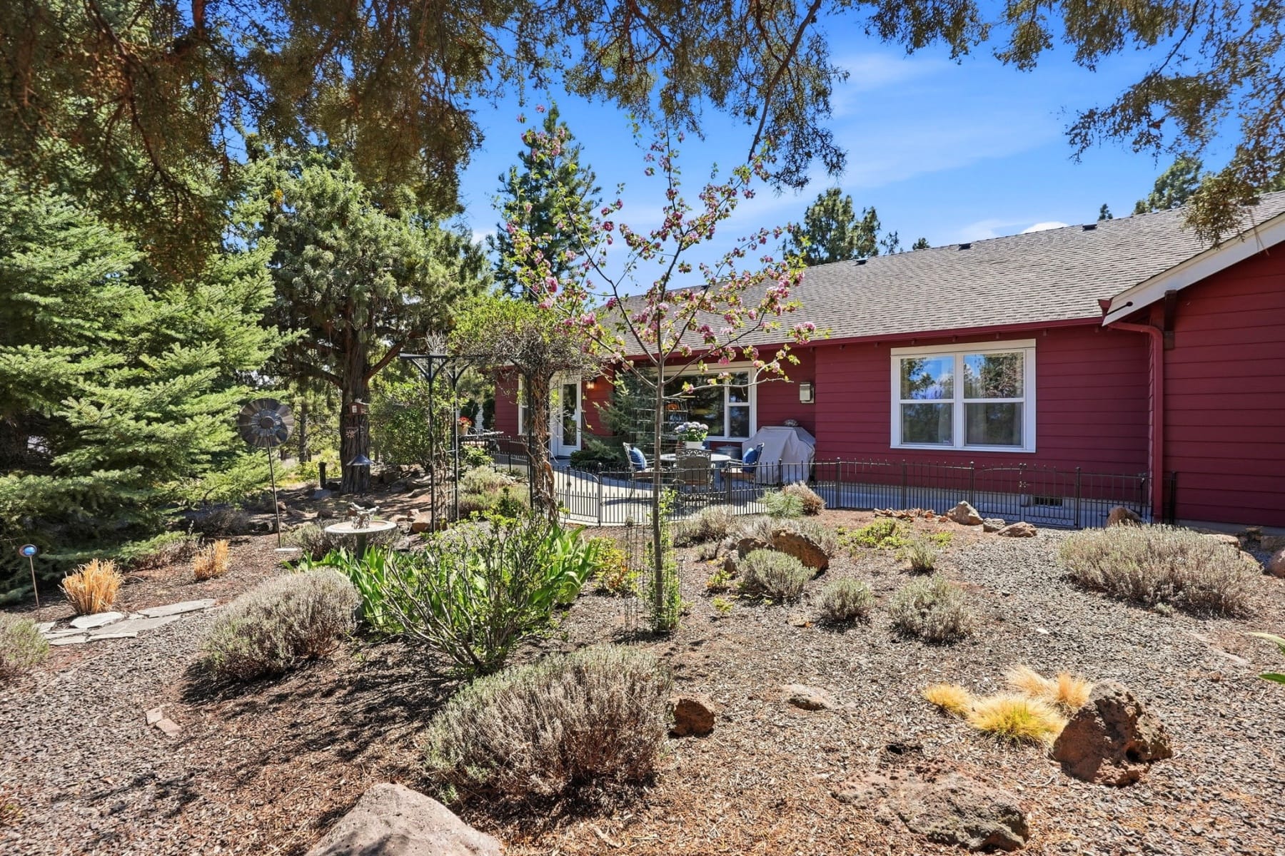  2964 NW Fairway Heights Drive Bend, OR 97703 - 物件實景