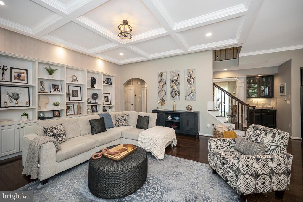 Fredericksburg, Virginia, 22406, United States, 5 Bedrooms Bedrooms, ,6 BathroomsBathrooms,Residential,For Sale,1981857