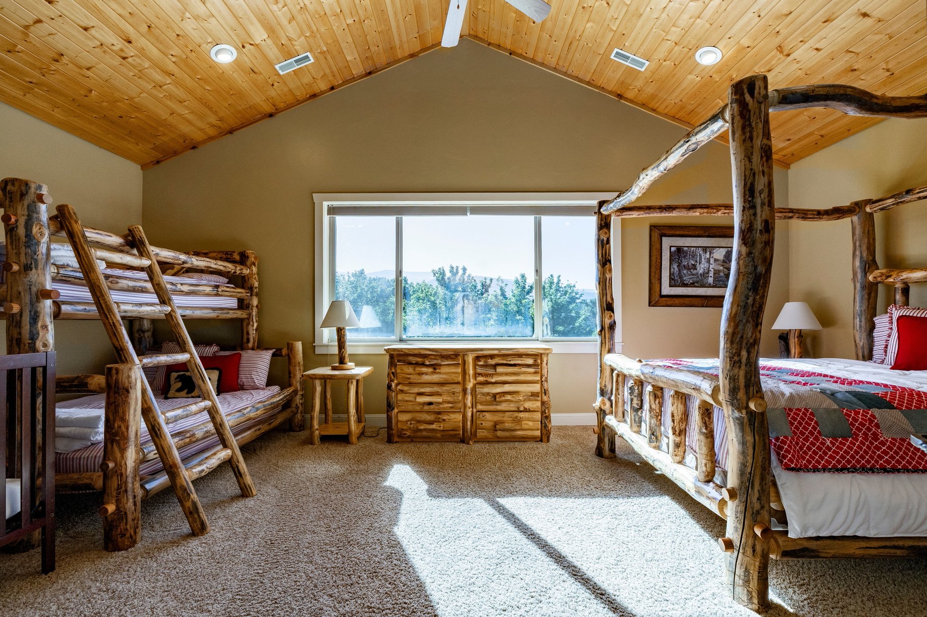  Family Compound with Sports Court, Privacy, and Horseshoe Mountain Views - 物件實景