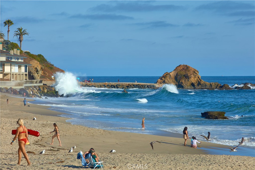 Laguna Beach, California, 92651, United States, 8 Bedrooms Bedrooms, ,8 BathroomsBathrooms,Residential,For Sale,1993207