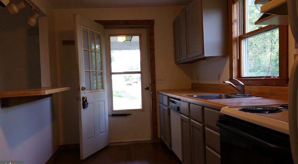 Pennington, New Jersey, 08534, United States, 3 Bedrooms Bedrooms, ,Residential,For Sale,1928704
