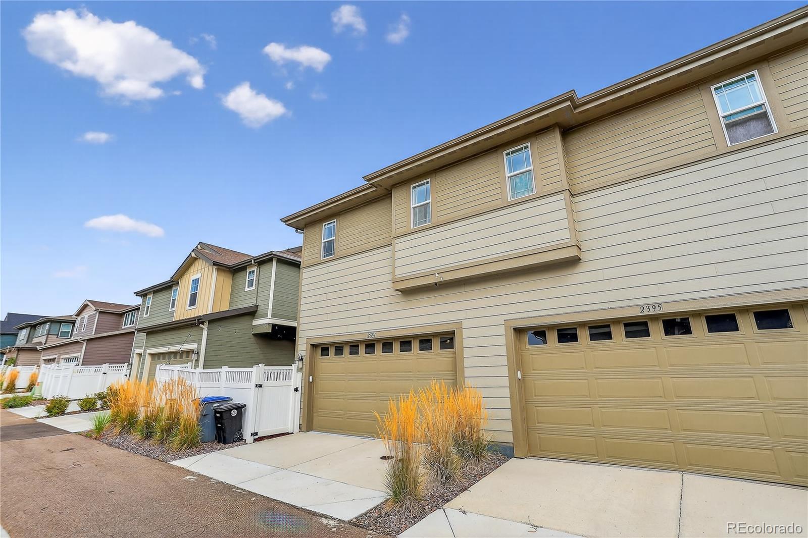 Longmont, Colorado, 80504, United States, 3 Bedrooms Bedrooms, ,2 BathroomsBathrooms,Residential,For Sale,1950187