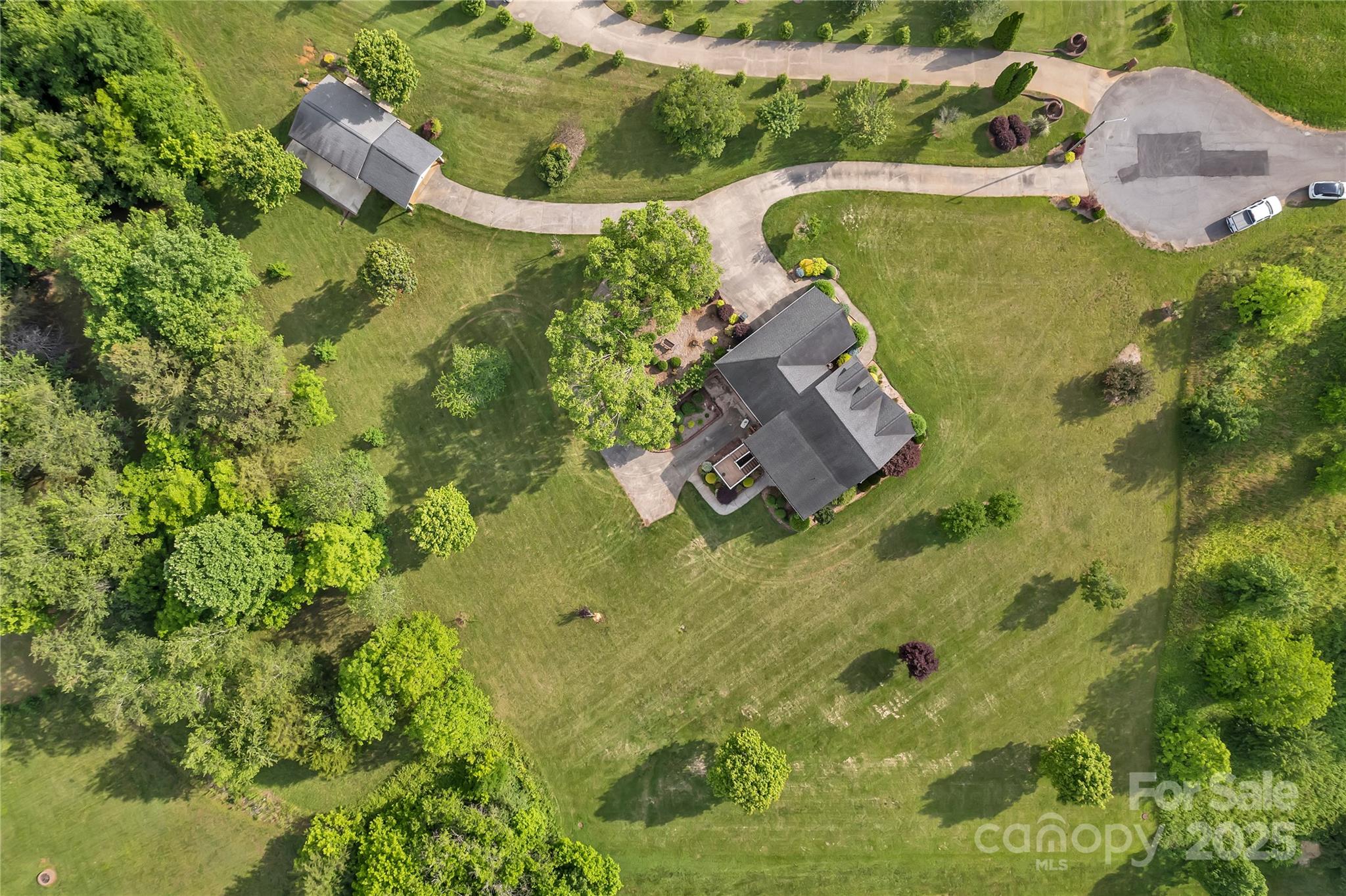 Cherryville, North Carolina, 28021, United States, 3 Bedrooms Bedrooms, ,3 BathroomsBathrooms,Residential,For Sale,1885225