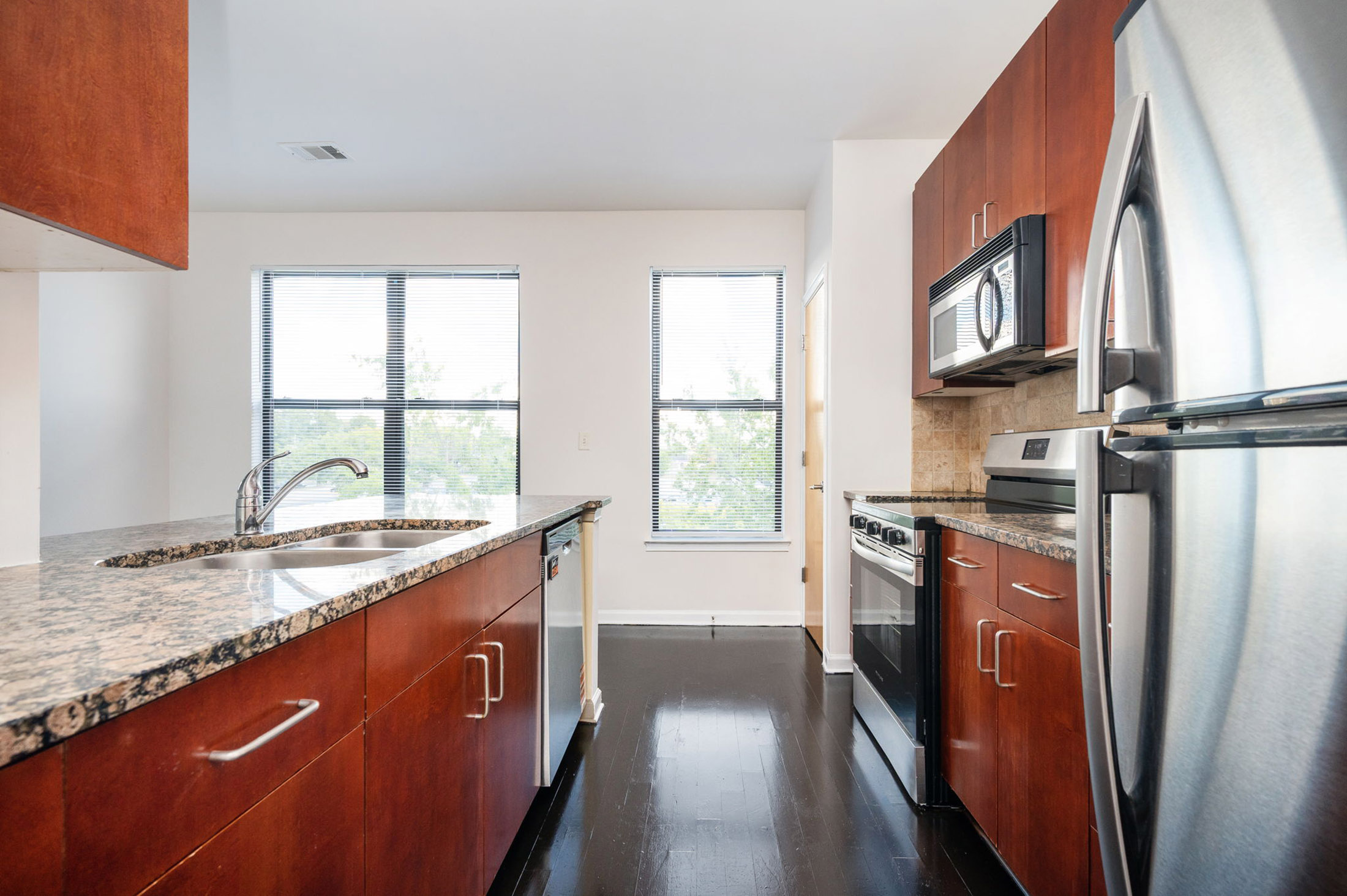  Townhome-style Unit and the Convenience of Intown Living at Sky Lofts - 物件實景