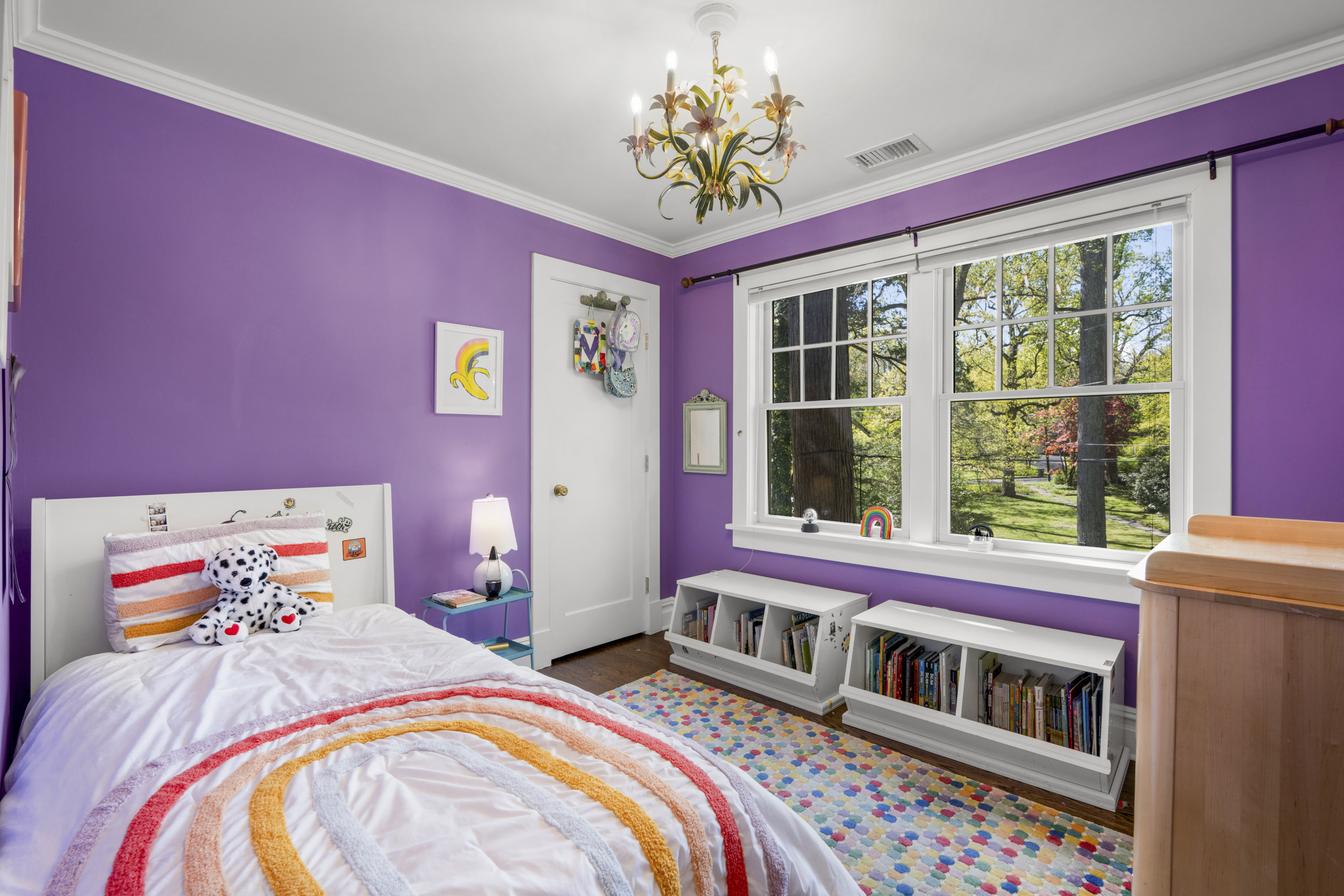  Distinctive Larchmont Colonial - 物件實景