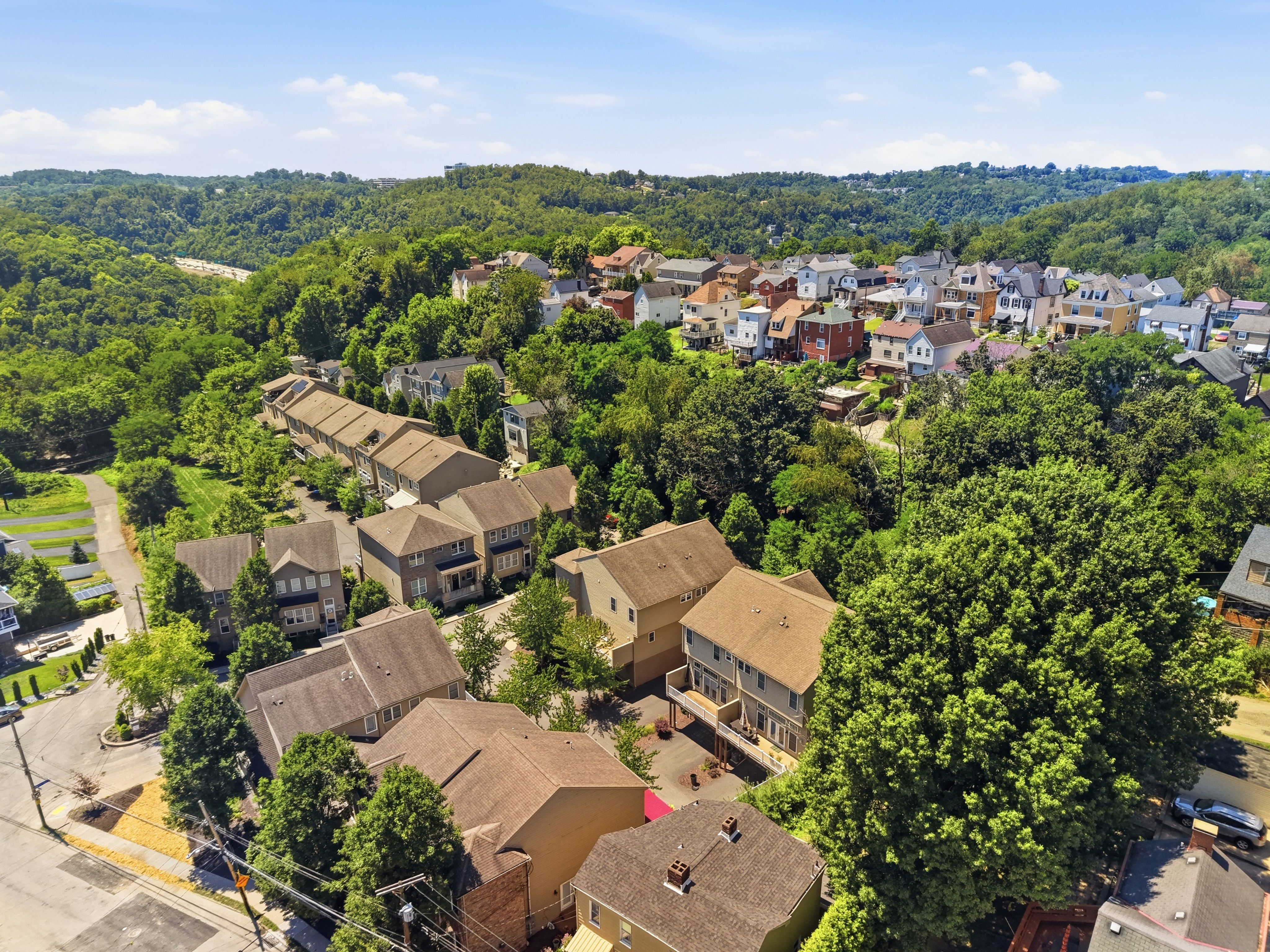  154 Sweetbriar Village Trail - 物件實景