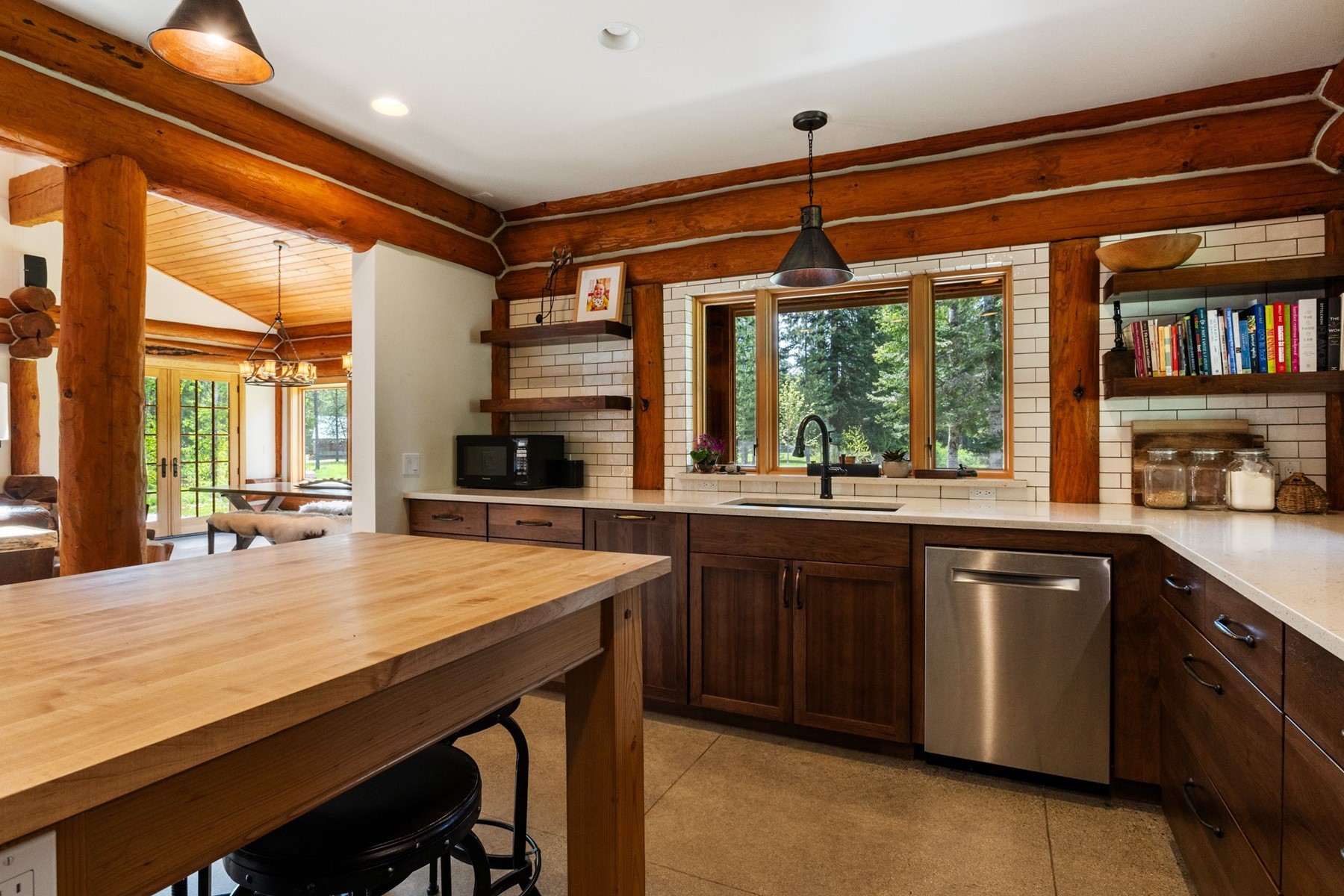  Riverfront Estate Ranch Property - 物件實景