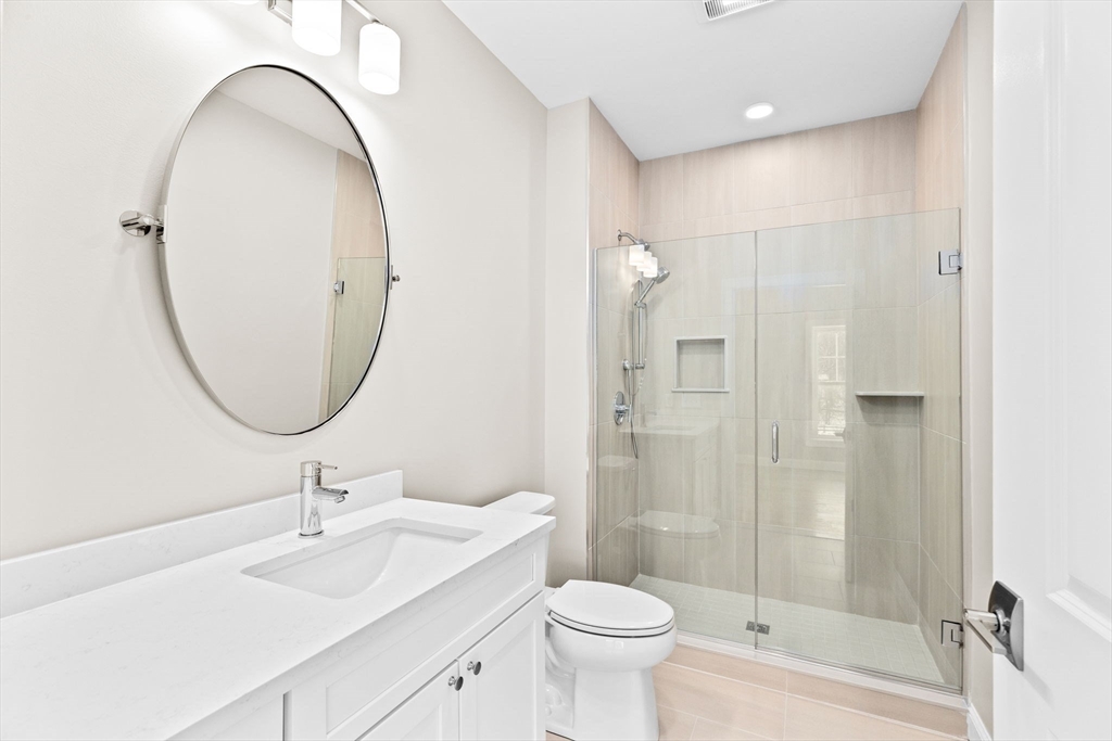 Milton, Massachusetts, 02186, United States, 2 Bedrooms Bedrooms, ,2 BathroomsBathrooms,Residential,For Sale,1907796
