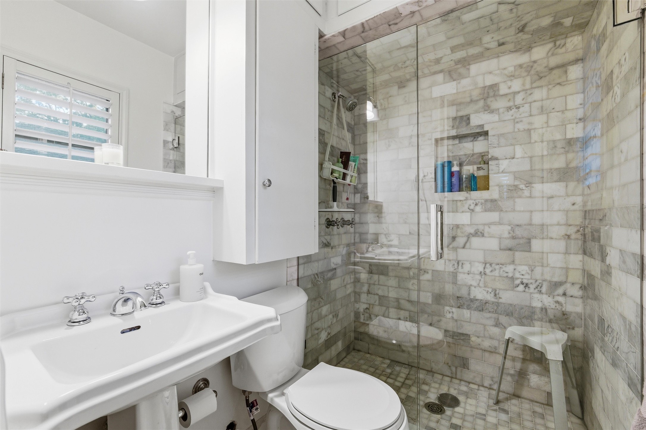 Dallas, Texas, 75214, United States, 3 Bedrooms Bedrooms, ,2 BathroomsBathrooms,Residential,For Sale,1989303