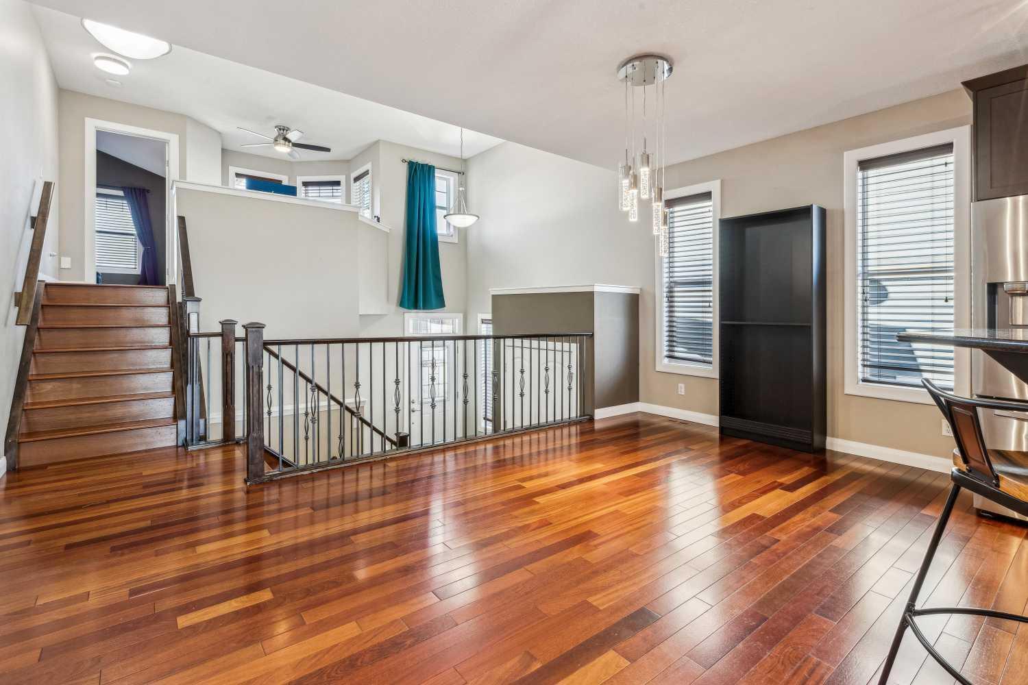 OKOTOKS, Alberta, T1S 0K1, CA, 4 Bedrooms Bedrooms, ,3 BathroomsBathrooms,Residential,For Sale,1948966