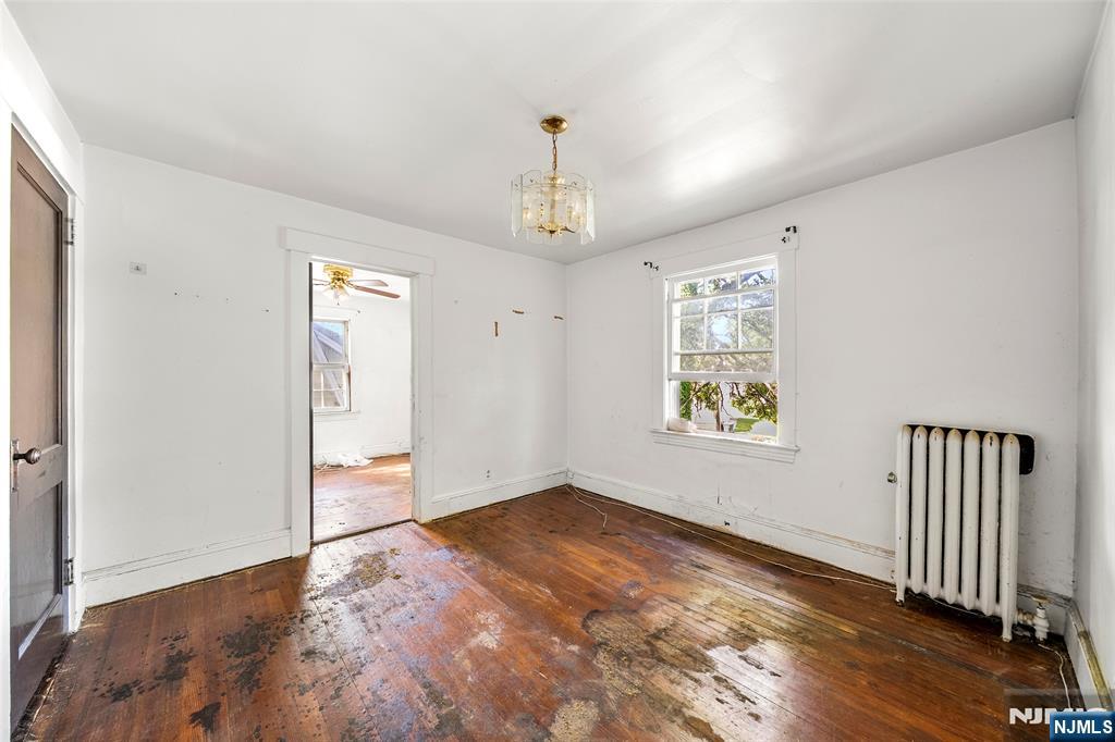 Englewood, New Jersey, 07631, United States, 3 Bedrooms Bedrooms, ,2 BathroomsBathrooms,Residential,For Sale,1925520