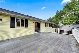 Wakefield, Massachusetts, 01880, United States, 4 Bedrooms Bedrooms, ,3 BathroomsBathrooms,Residential,For Sale,1976893