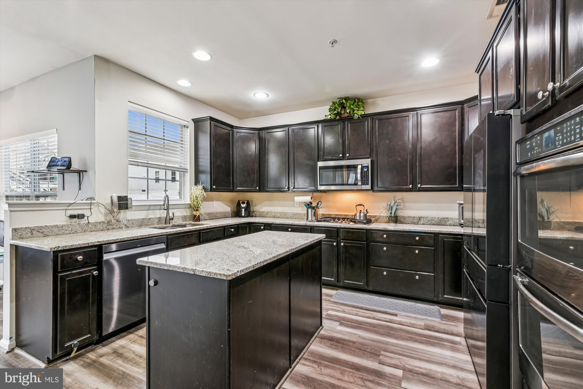 Aberdeen, Maryland, 21001, United States, 6 Bedrooms Bedrooms, ,5 BathroomsBathrooms,Residential,For Sale,1996659