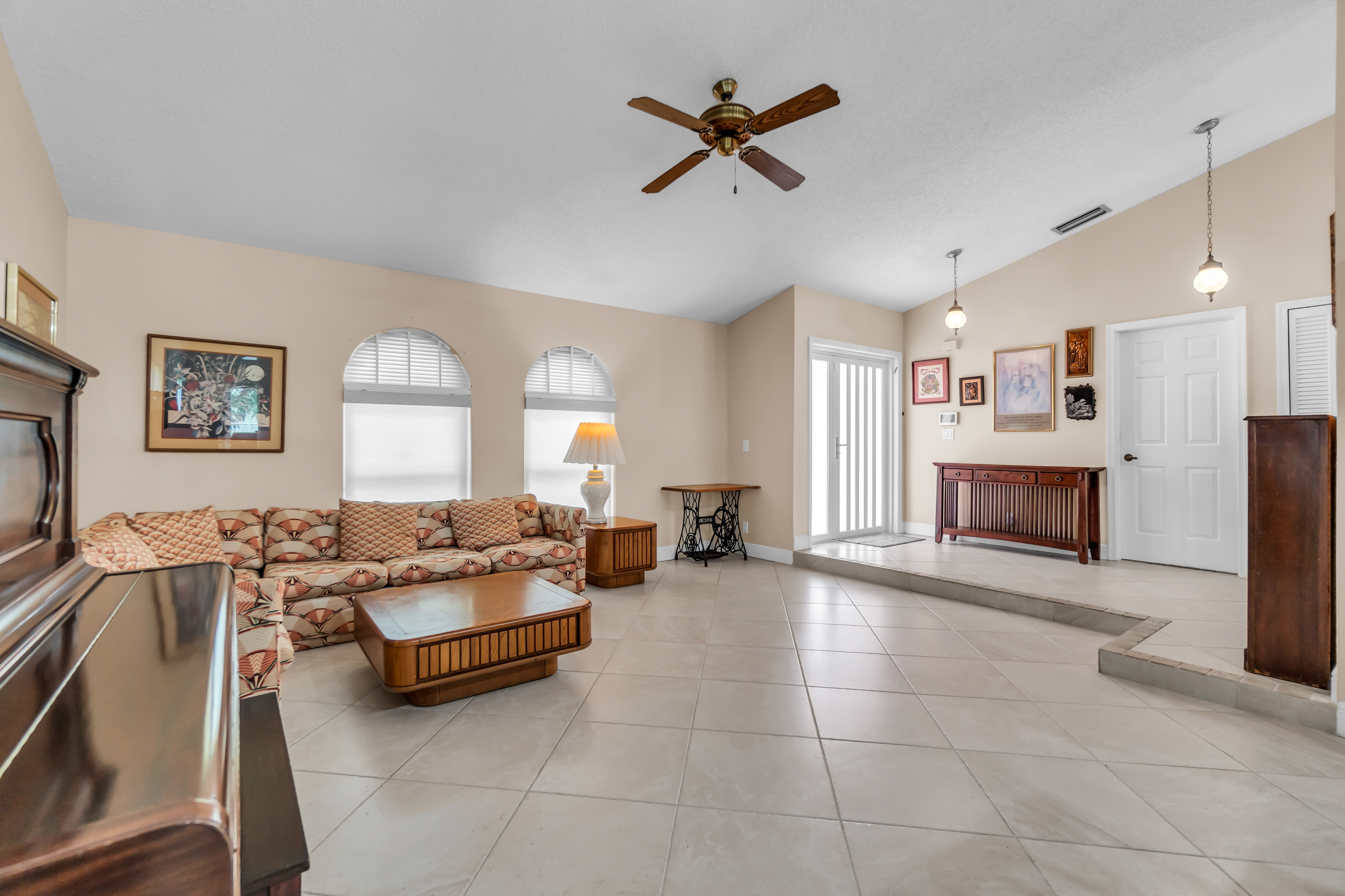  895 NW 110th Lane, Coral Springs, FL, 33071 - 物件實景