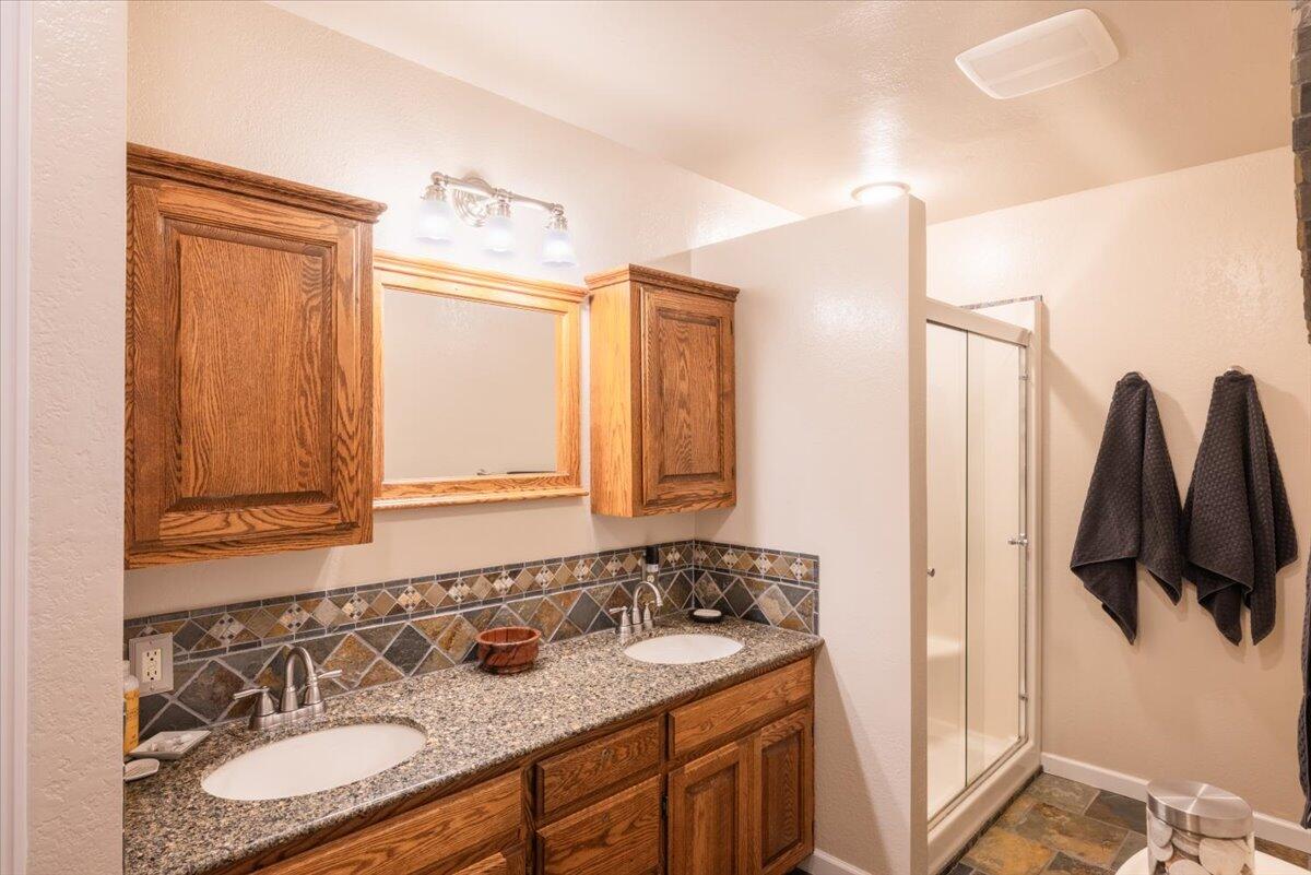 Montrose, Colorado, United States, 3 Bedrooms Bedrooms, ,3 BathroomsBathrooms,Residential,For Sale,1792870
