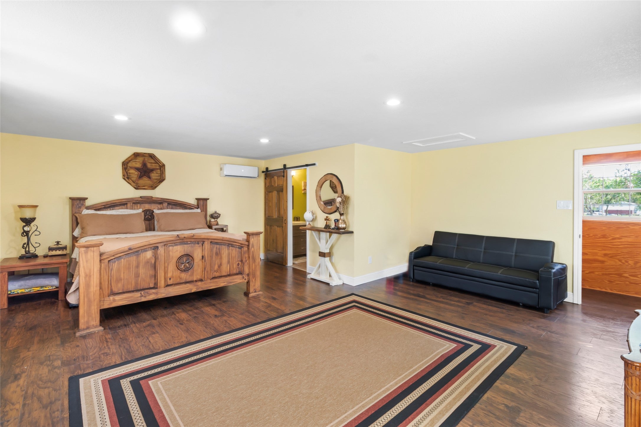 Liverpool, Texas, 77577, United States, 3 Bedrooms Bedrooms, ,2 BathroomsBathrooms,Residential,For Sale,2008192