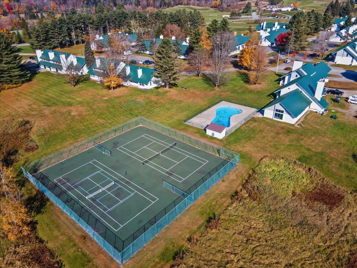 Stowe, Vermont, 05672, United States, 2 Bedrooms Bedrooms, ,2 BathroomsBathrooms,Residential,For Sale,1686552