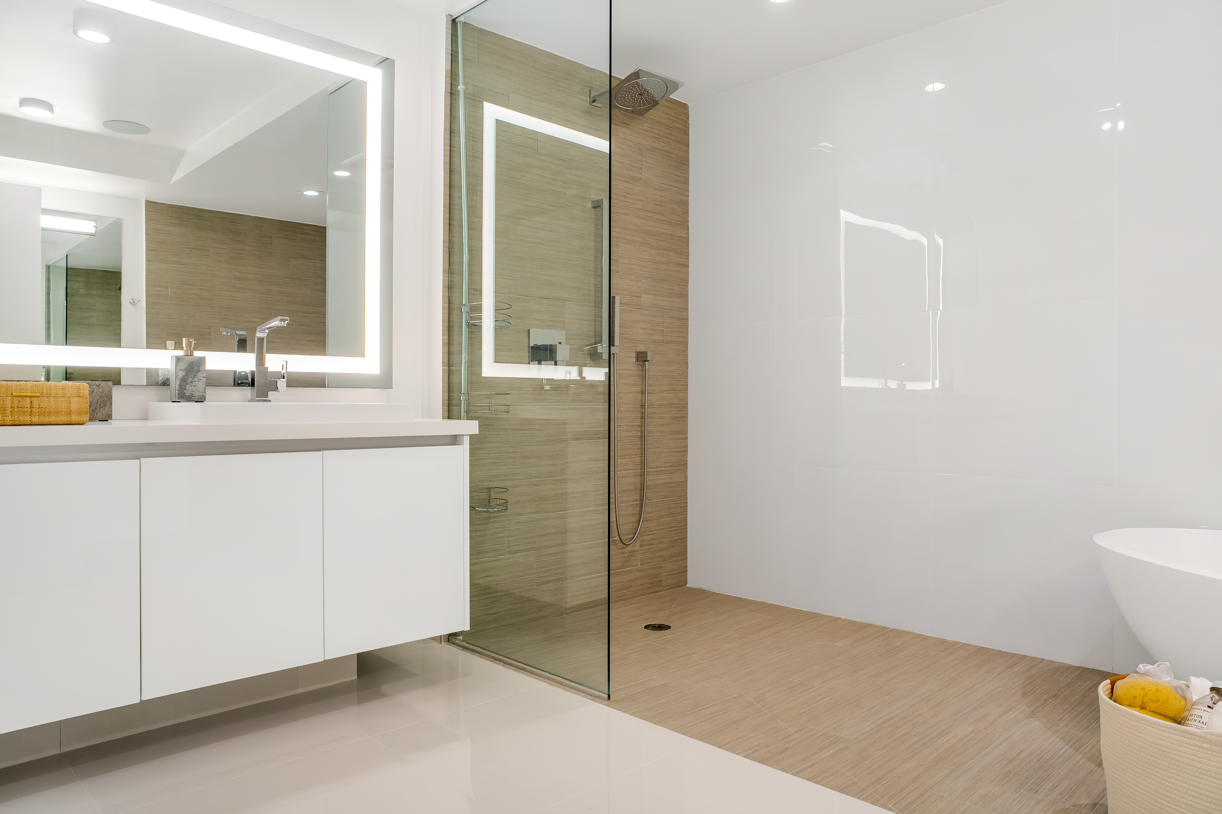  330 Sunny Isles Blvd, Sunny Isles Beach, FL, 33160 - 物件實景