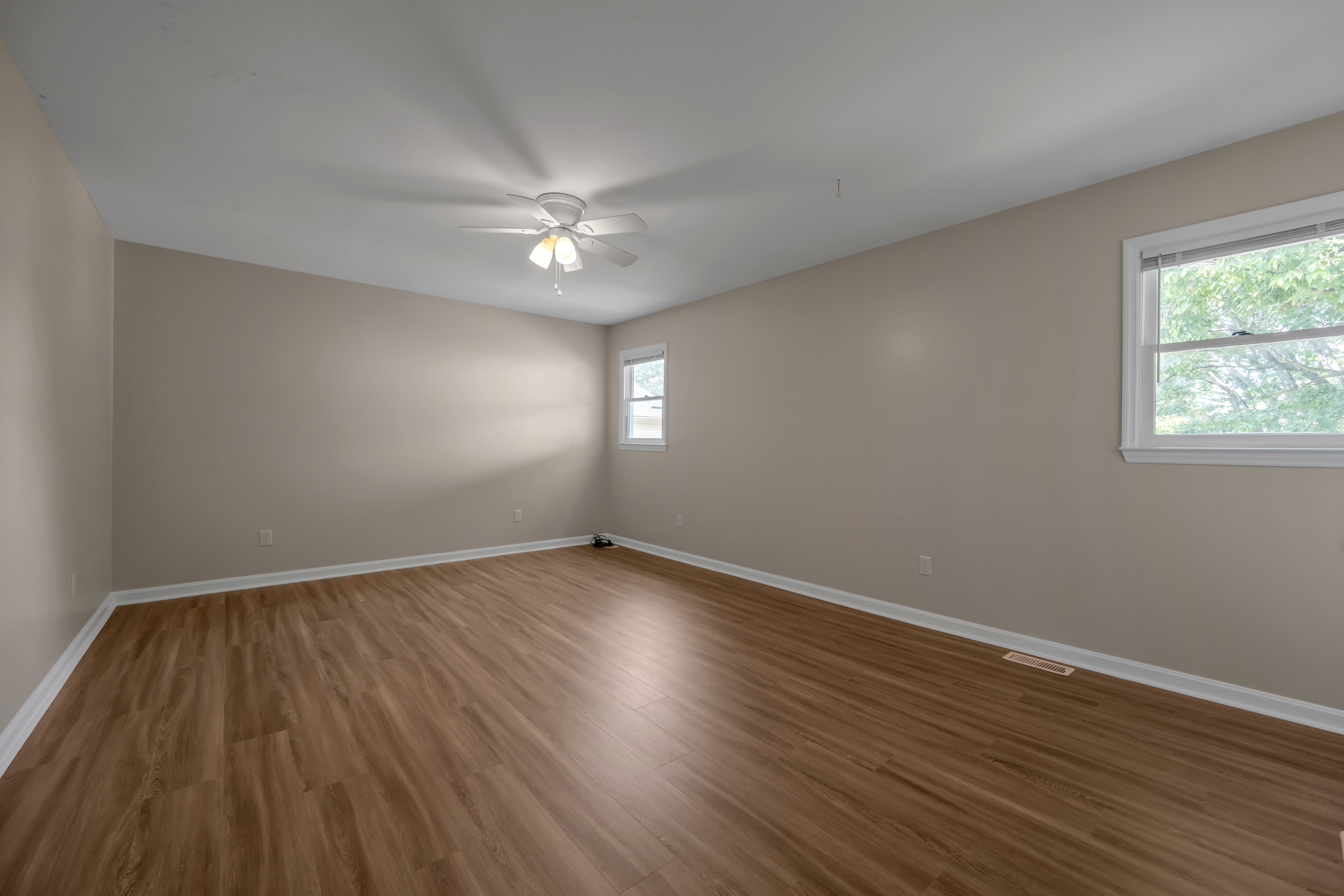  4688 Spring Creek Drive - 物件實景