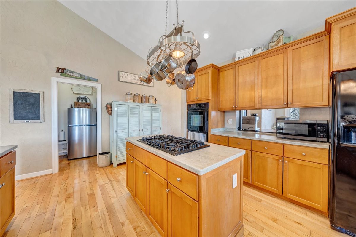 Buchanan, Virginia, 24066, United States, 5 Bedrooms Bedrooms, ,4 BathroomsBathrooms,Residential,For Sale,1900741