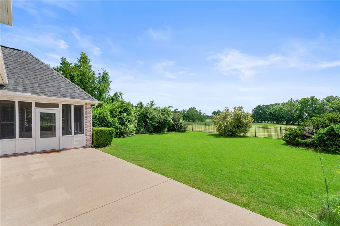 Fayetteville, Arkansas, 72701, United States, 5 Bedrooms Bedrooms, ,4 BathroomsBathrooms,Residential,For Sale,1838012
