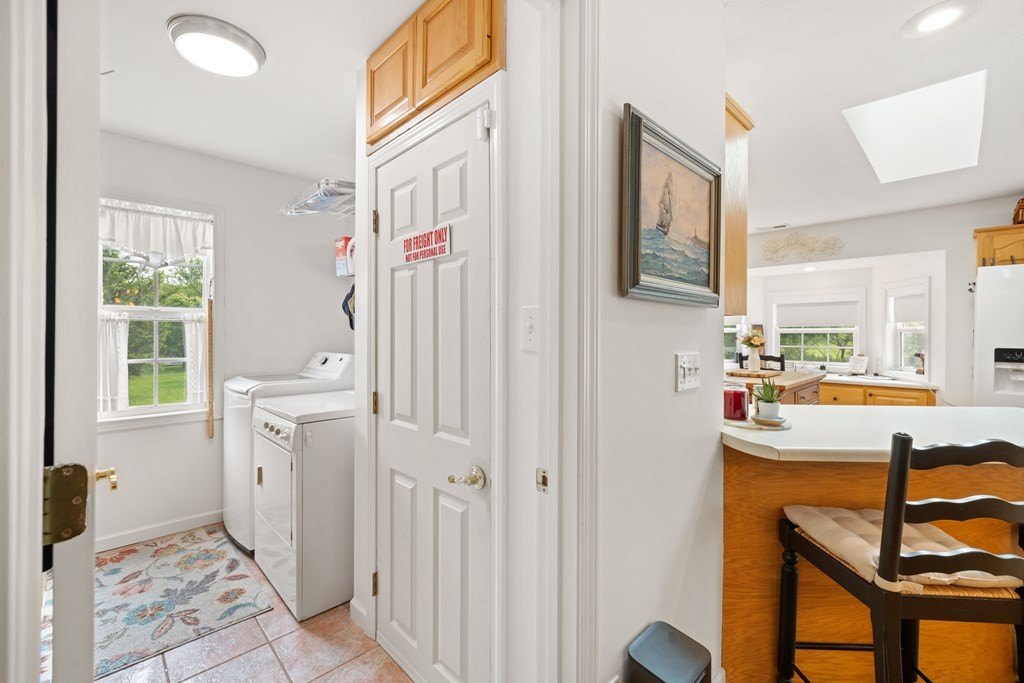 Murphy, North Carolina, 28906, United States, 2 Bedrooms Bedrooms, ,2 BathroomsBathrooms,Residential,For Sale,1923823
