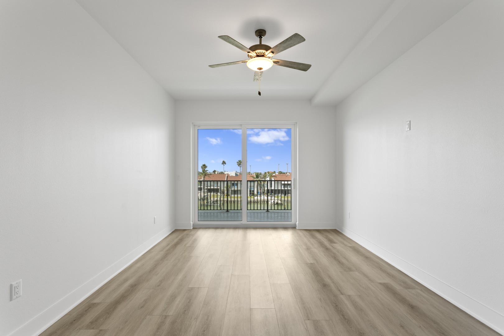 400 150th Ave # 304, Madeira Beach, Florida, 33708, United States, 3 Bedrooms Bedrooms, ,3 BathroomsBathrooms,Residential,For Sale,400 150th Ave # 304,1407196