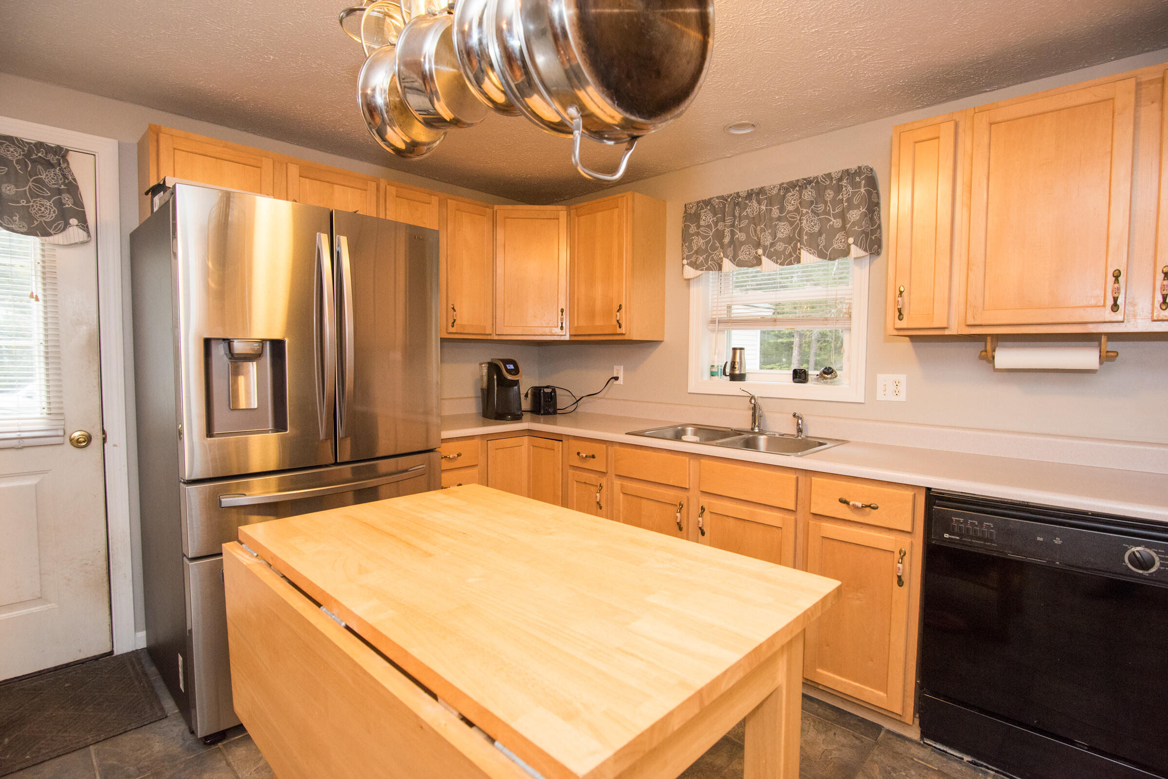 Gorham, Maine, 04038, United States, 3 Bedrooms Bedrooms, ,2 BathroomsBathrooms,Residential,For Sale,1965072