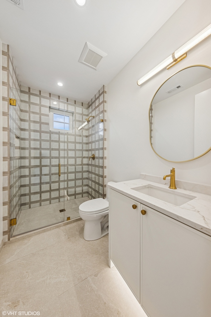 Hinsdale, Illinois, 60521, United States, 5 Bedrooms Bedrooms, ,6 BathroomsBathrooms,Residential,For Sale,1826886