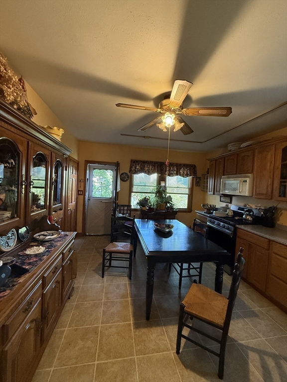 Medford, Massachusetts, 02155, United States, 7 Bedrooms Bedrooms, ,3 BathroomsBathrooms,Residential,For Sale,1922375