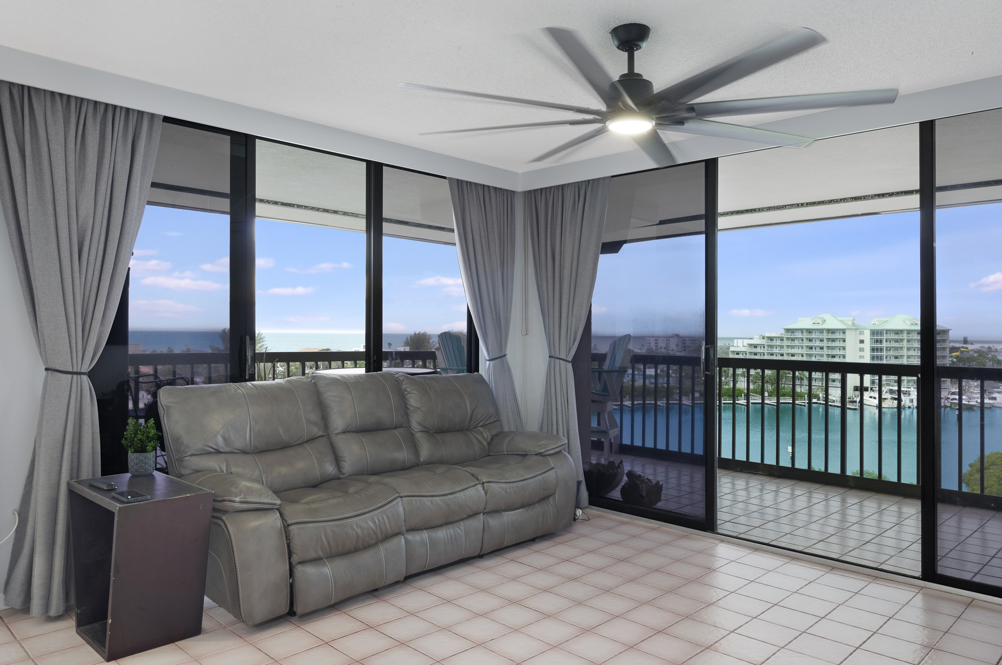 Largo, Florida, 33774, United States, 2 Bedrooms Bedrooms, ,2 BathroomsBathrooms,Residential,For Sale,2008953