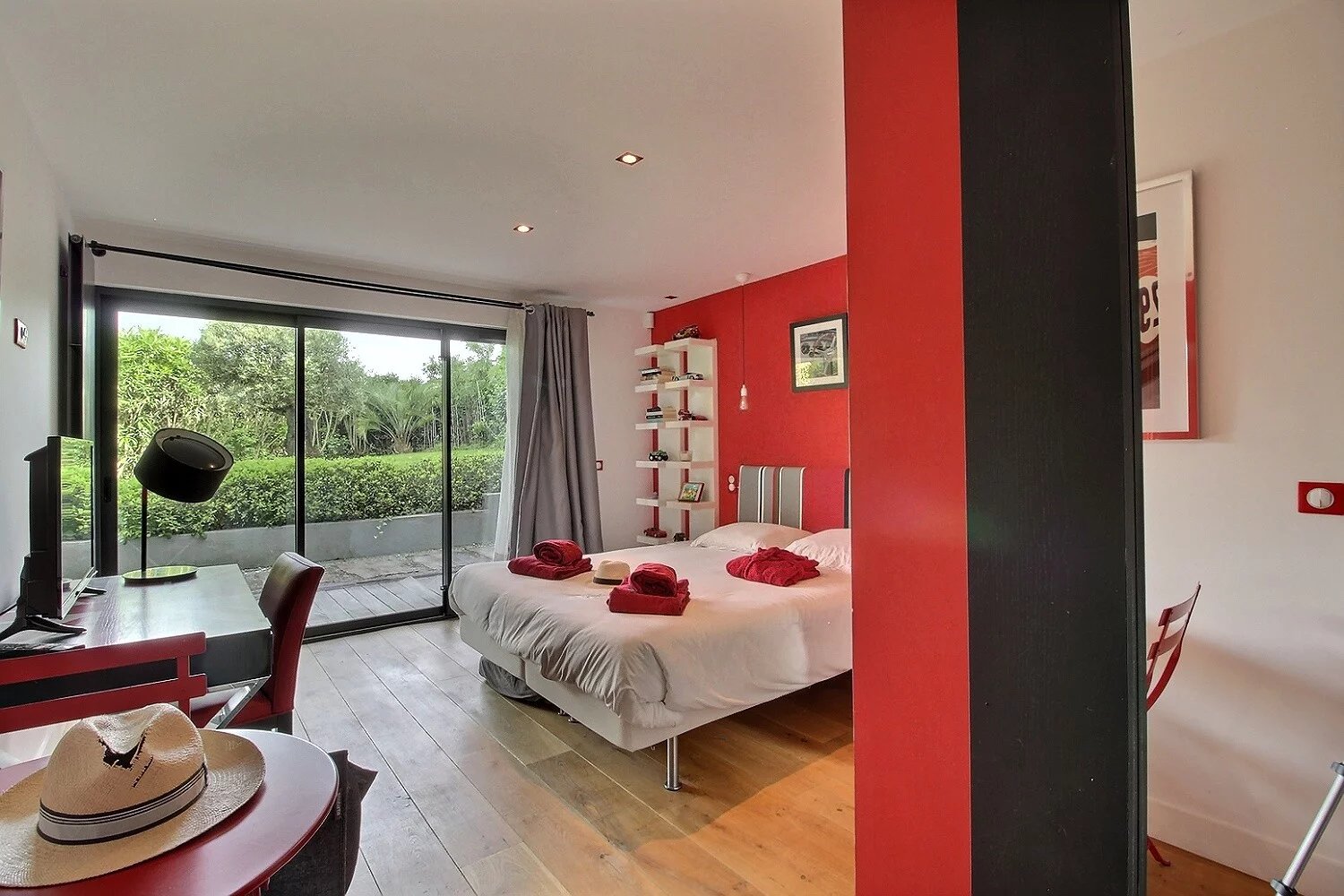 Lège-Cap-Ferret, New Aquitaine, 33950, FR, 7 Bedrooms Bedrooms, ,7 BathroomsBathrooms,Residential,For Sale,1998997