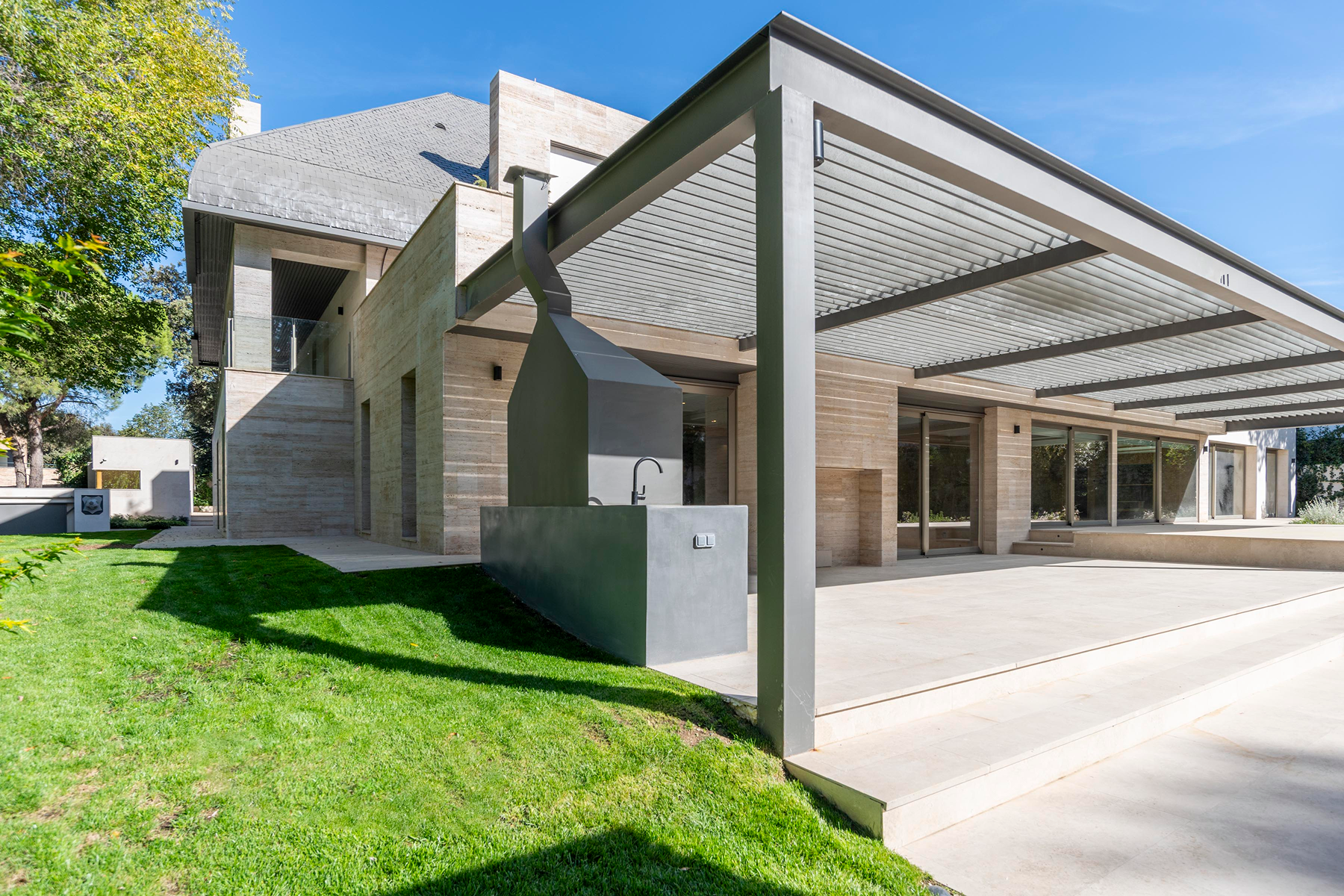  Contemporary villa with exceptional privacy in La Moraleja - 物件實景