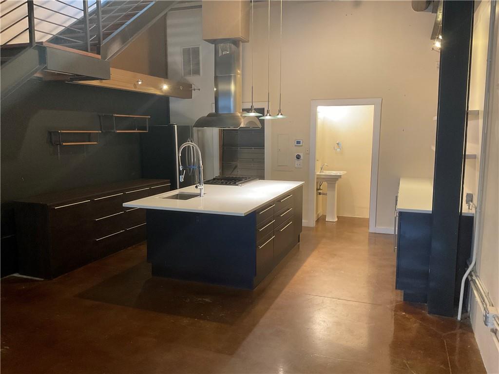 Atlanta, Georgia, 30306, United States, 2 Bedrooms Bedrooms, ,3 BathroomsBathrooms,Residential,For Sale,1927067
