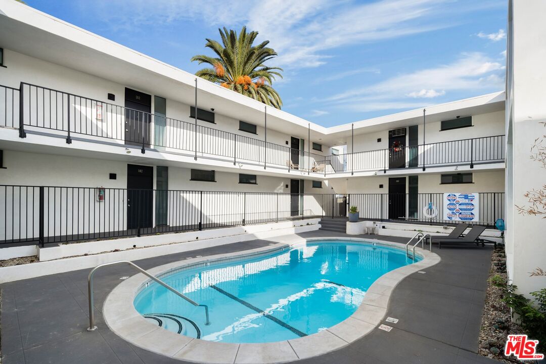 Beverly Hills, California, 90212, United States, 14 Bedrooms Bedrooms, ,Residential,For Sale,1731510