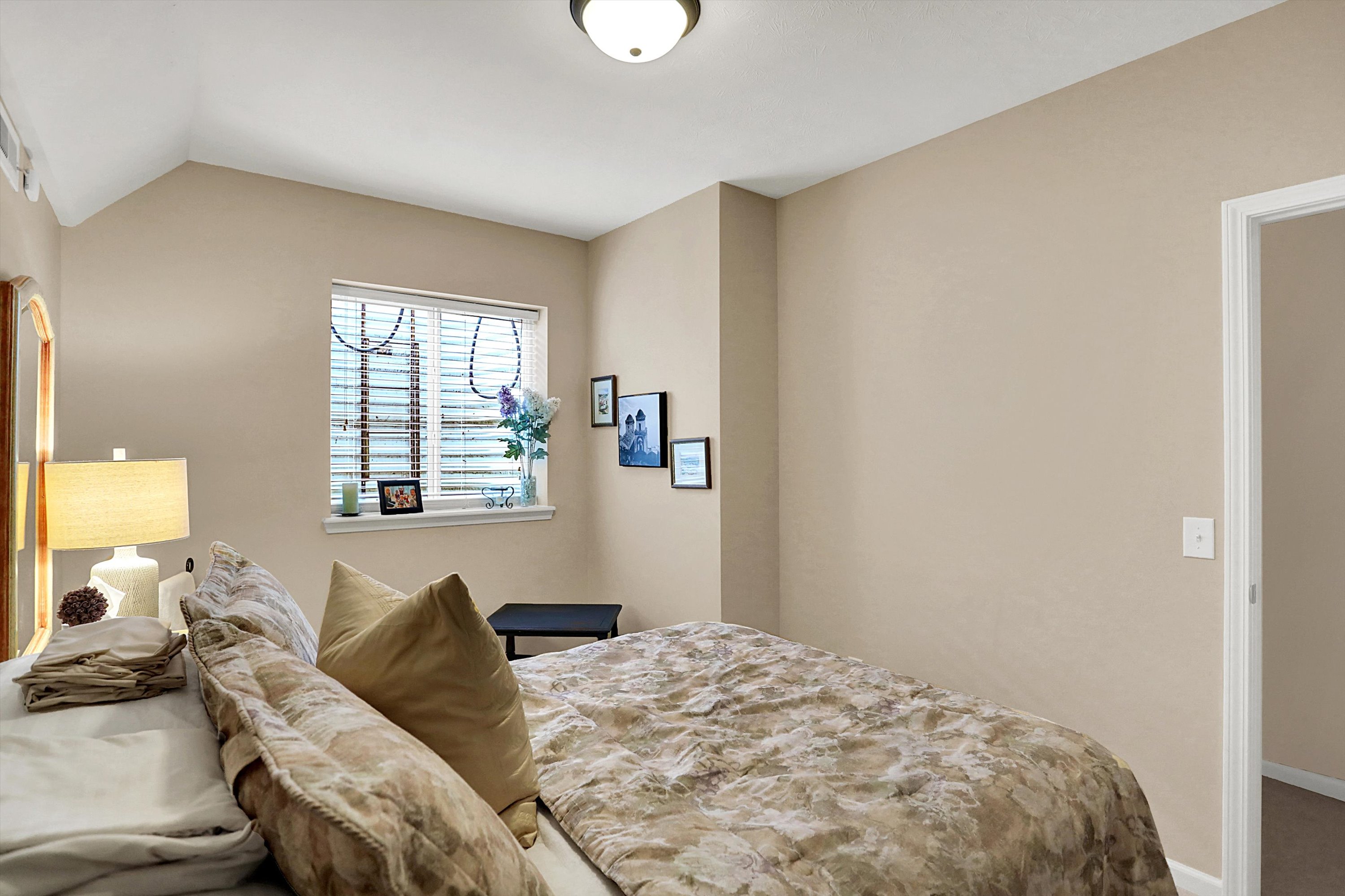 Carmel, Indiana, 46074, United States, 5 Bedrooms Bedrooms, ,4 BathroomsBathrooms,Residential,For Sale,1965164