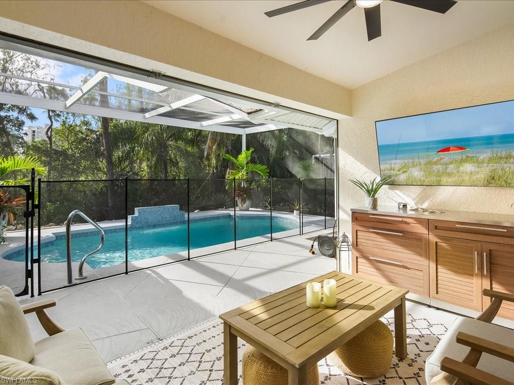 792 Wiggins Bay Dr Unit 20R, Naples, Florida, 34110, United States, 3 Bedrooms Bedrooms, ,2 BathroomsBathrooms,Residential,For Sale,792 Wiggins Bay Dr Unit 20R,1673375