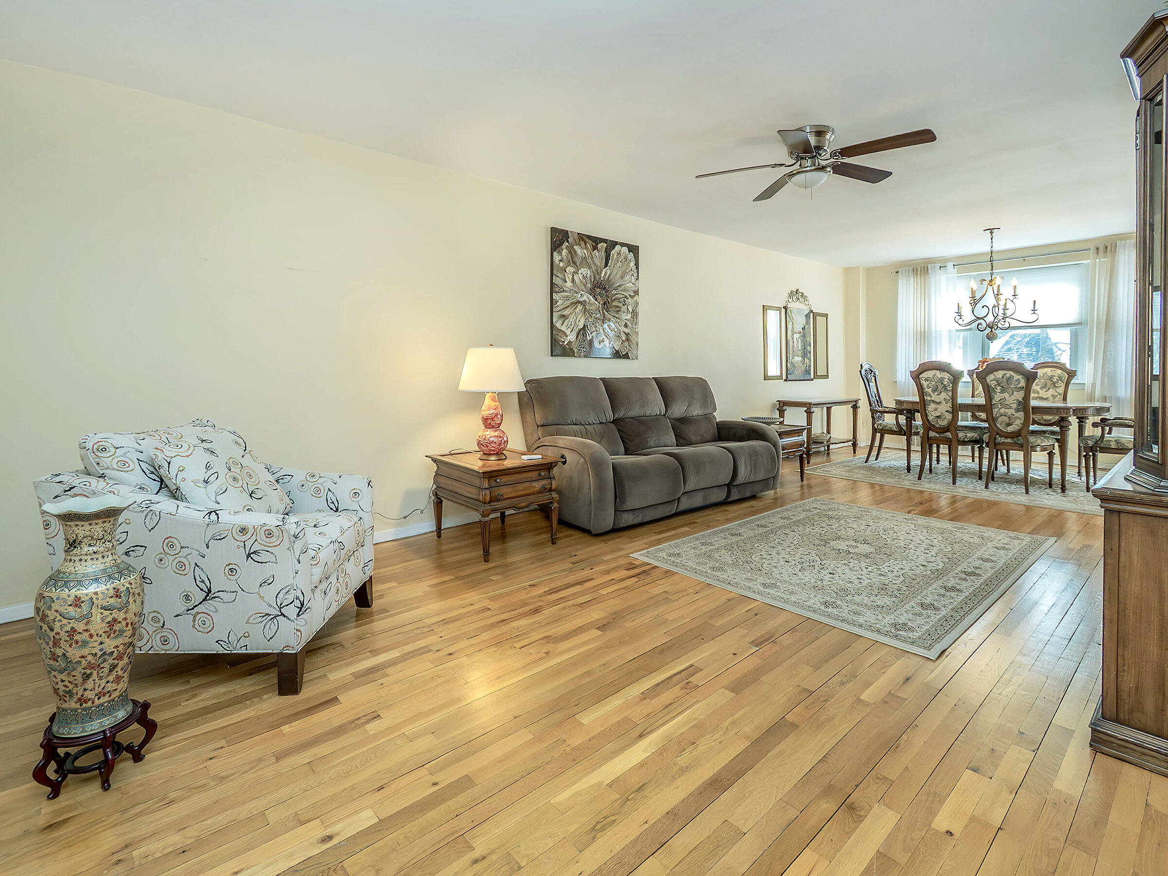  32 Pearsall, Glen Cove, NY, 11542 - 物件實景