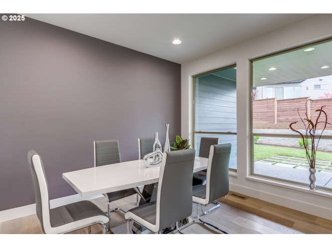 Camas, Washington, 98607, United States, 4 Bedrooms Bedrooms, ,3 BathroomsBathrooms,Residential,For Sale,1826713