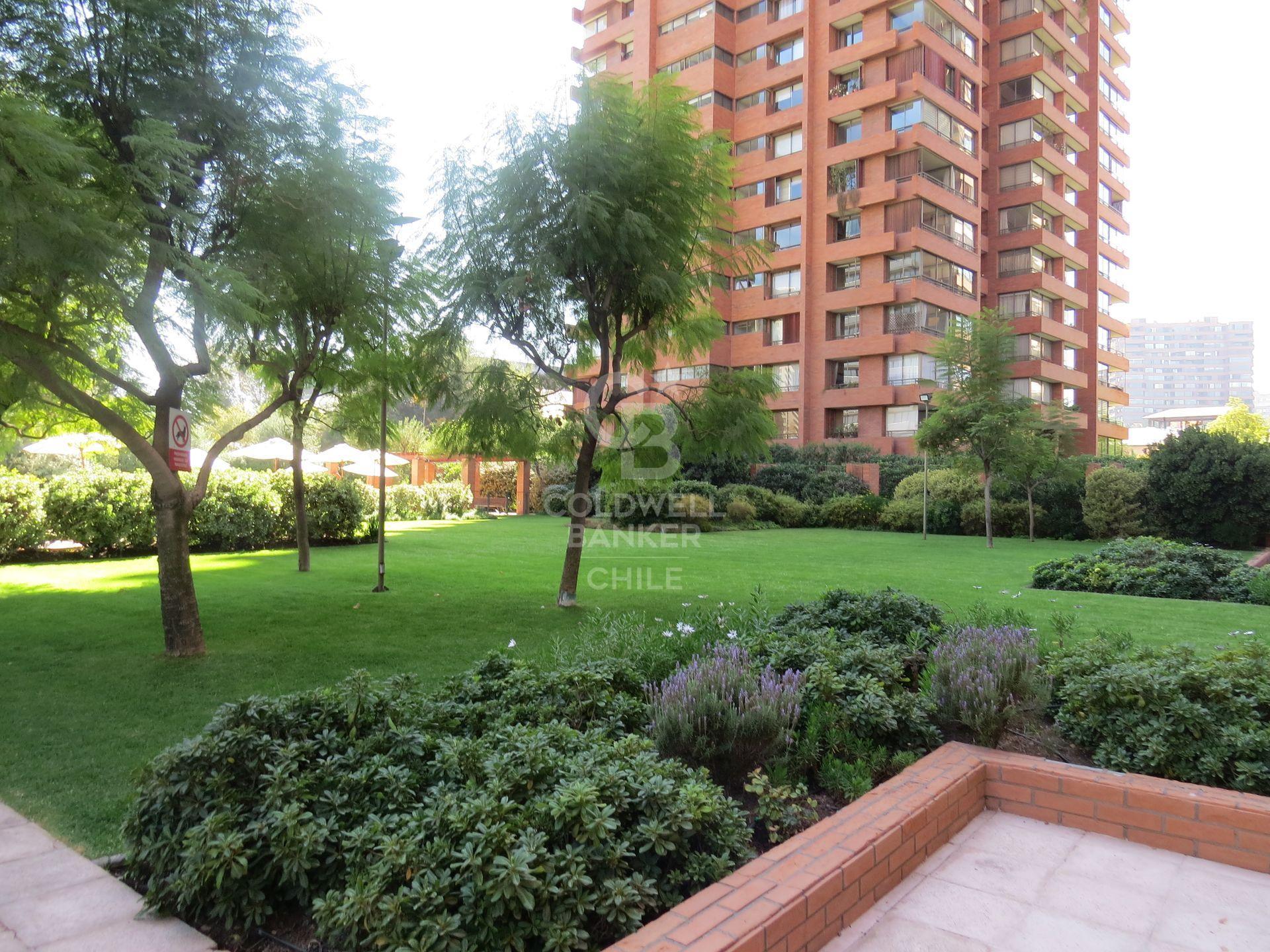 Las Condes, Chile, 3 Bedrooms Bedrooms, ,4 BathroomsBathrooms,Residential,For Sale,1877338