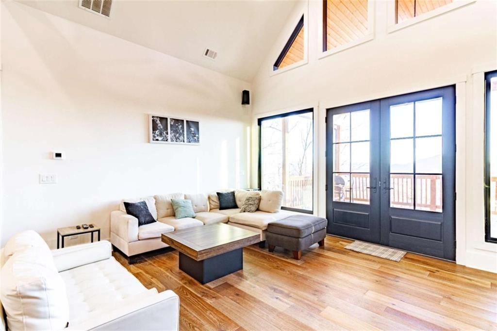 Cleveland, Georgia, 30528, United States, 3 Bedrooms Bedrooms, ,2 BathroomsBathrooms,Residential,For Sale,1979108