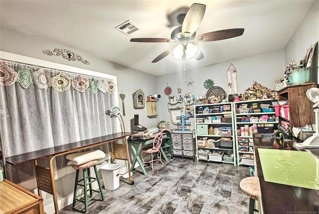 Tahlequah, Oklahoma, 74464, United States, 2 Bedrooms Bedrooms, ,2 BathroomsBathrooms,Residential,For Sale,1977801