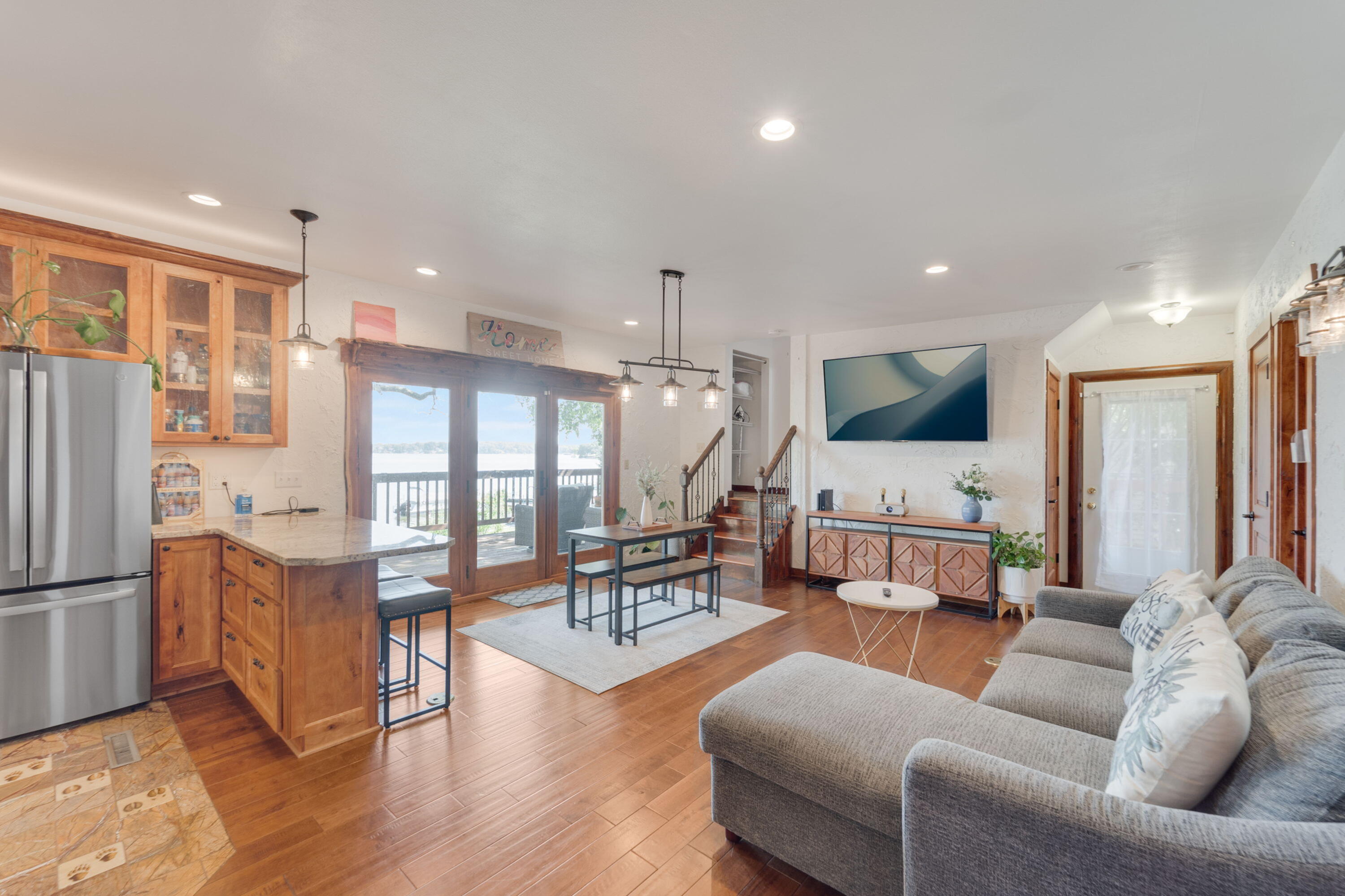 Burlington, Wisconsin, 53105, United States, 4 Bedrooms Bedrooms, ,3 BathroomsBathrooms,Residential,For Sale,1885300