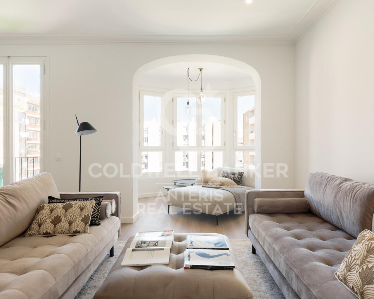 Barcelona, Barcelona, Eixample, La Dreta de l'Eix, Barcelona, Catalonia, ES, 4 Bedrooms Bedrooms, ,2 BathroomsBathrooms,Residential,For Sale,Barcelona, Barcelona, Eixample, La Dreta de l'Eix,1626735