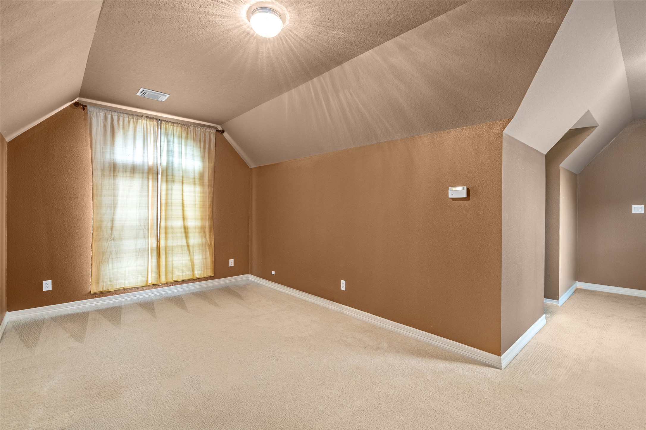  2579 Costa Mesa Circle - 物件實景