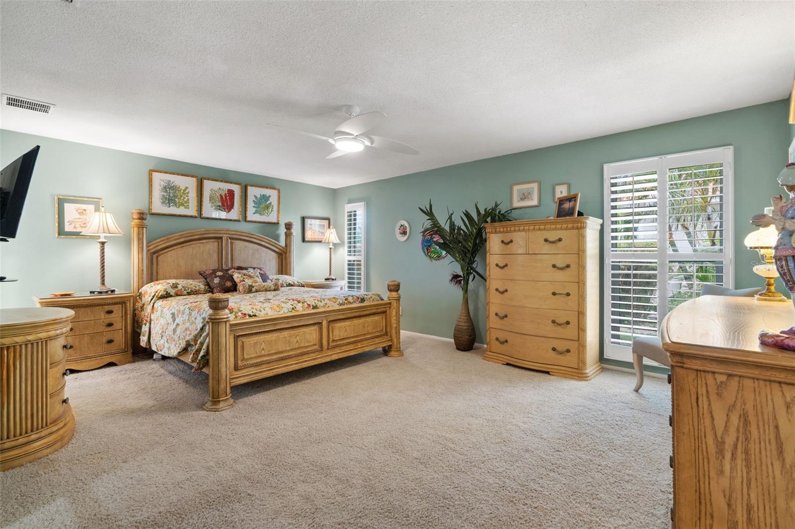 Belleair Beach, Florida, 33786, United States, 2 Bedrooms Bedrooms, ,3 BathroomsBathrooms,Residential,For Sale,1930799