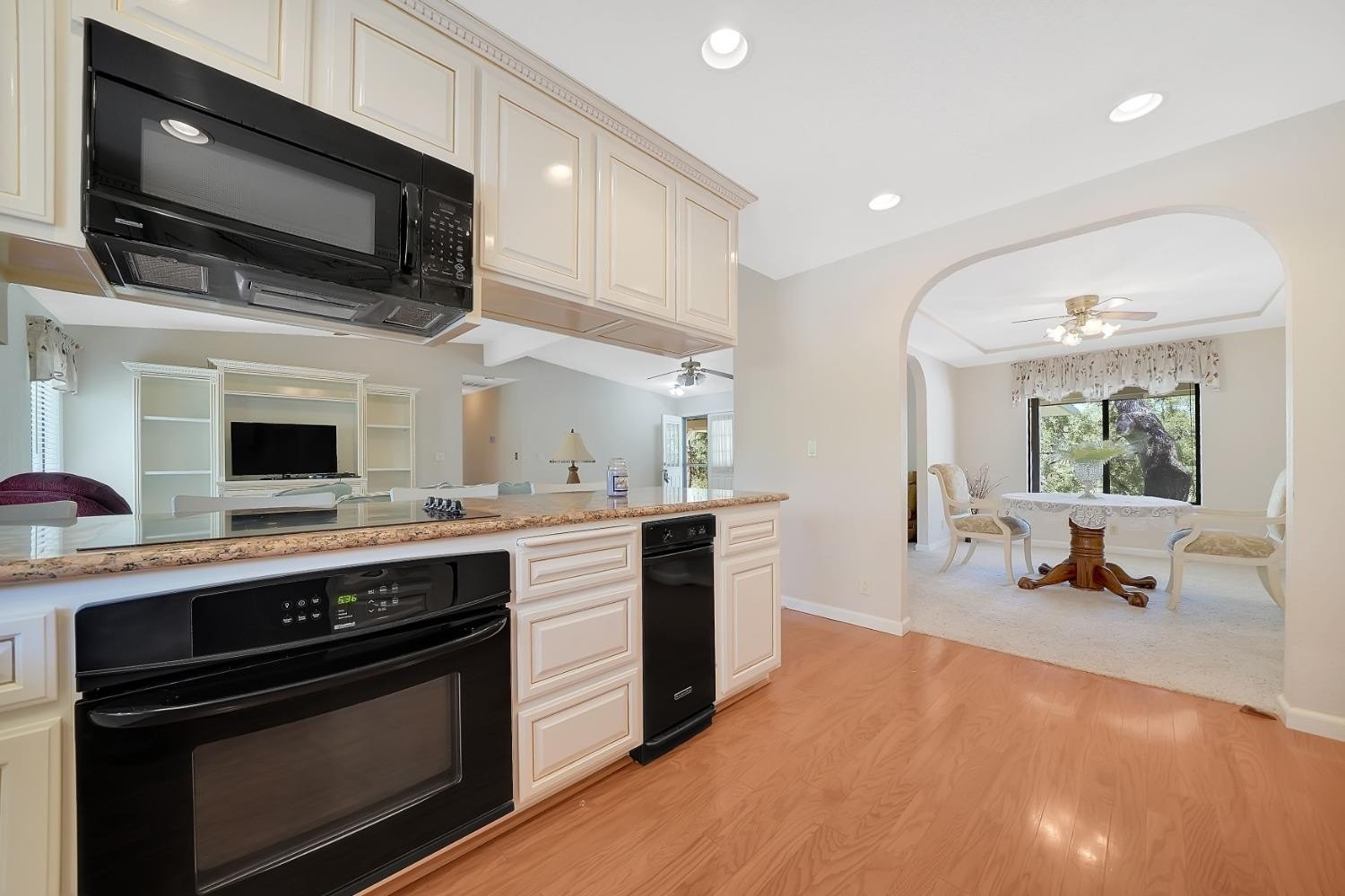 Valley Springs, California, 95252, United States, 3 Bedrooms Bedrooms, ,2 BathroomsBathrooms,Residential,For Sale,1944920