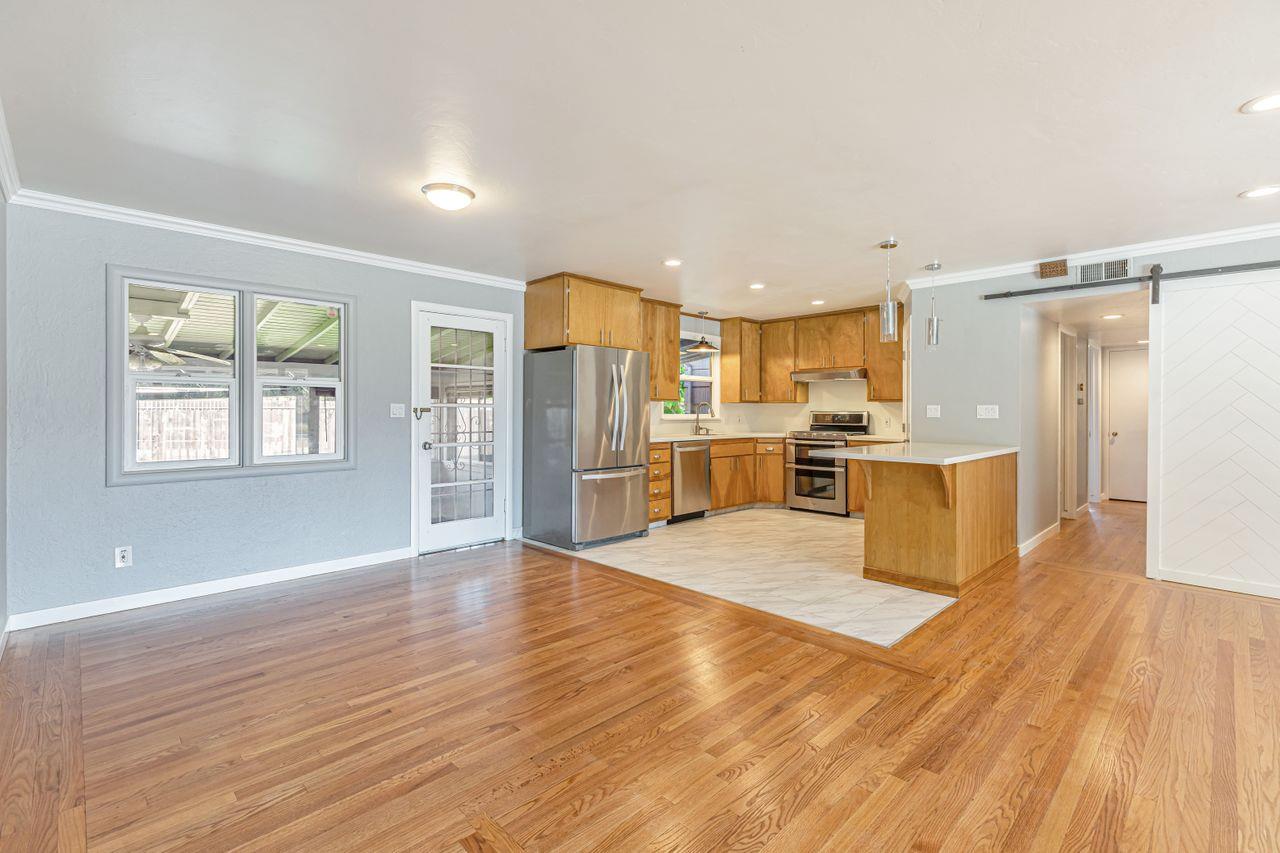 Sacramento, California, 95864, United States, 3 Bedrooms Bedrooms, ,2 BathroomsBathrooms,Residential,For Sale,1838270