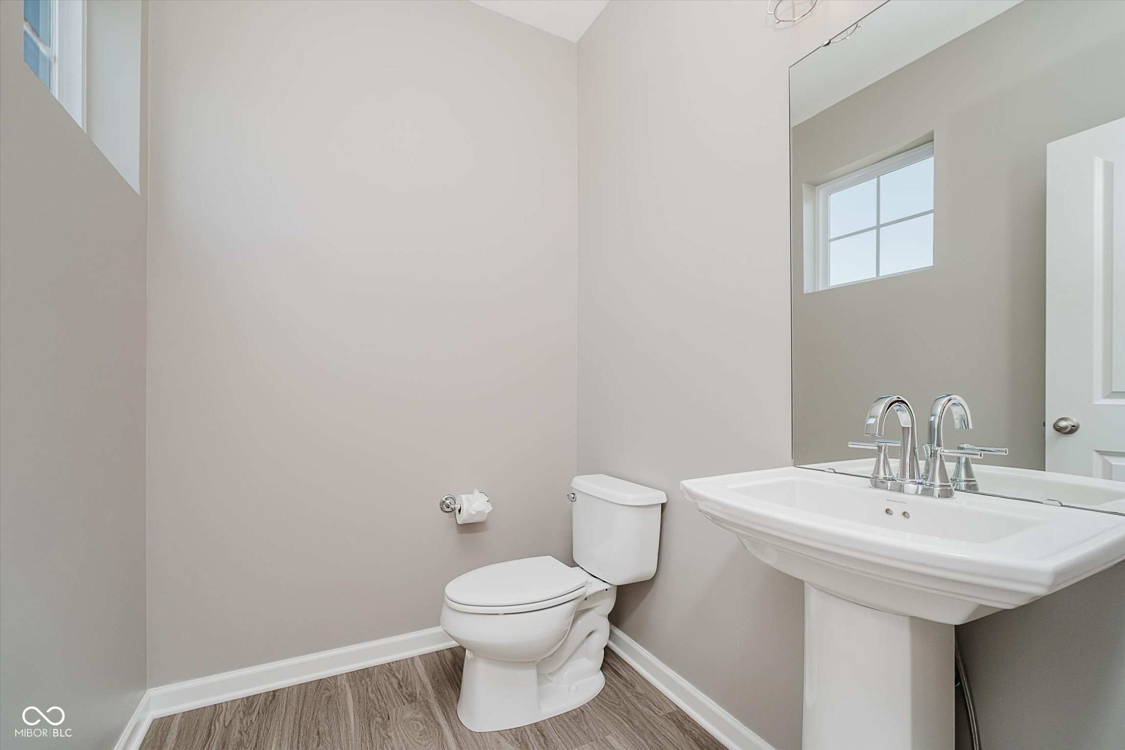 Westfield, Indiana, 46074, United States, 4 Bedrooms Bedrooms, ,4 BathroomsBathrooms,Residential,For Sale,1982855