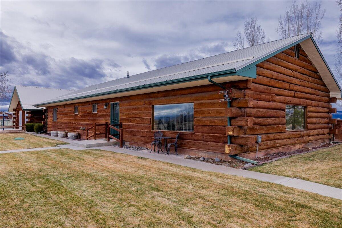 Montrose, Colorado, United States, 3 Bedrooms Bedrooms, ,3 BathroomsBathrooms,Residential,For Sale,1792870
